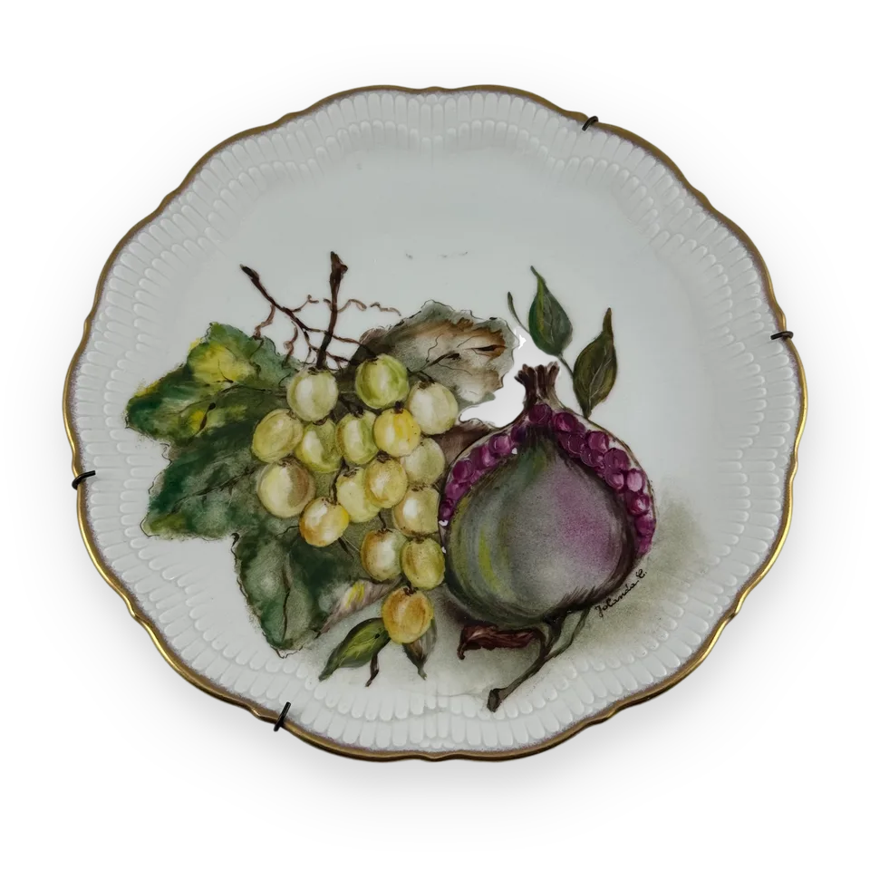 Schirnding Bavaria Porcelain Wall Plate — Image 1