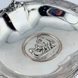 მოვერცხლილი საკონდიტრო კალათა ანგელოზებით — thumbnail 4