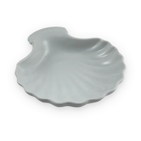 Schumann ceramic shell-shaped plate