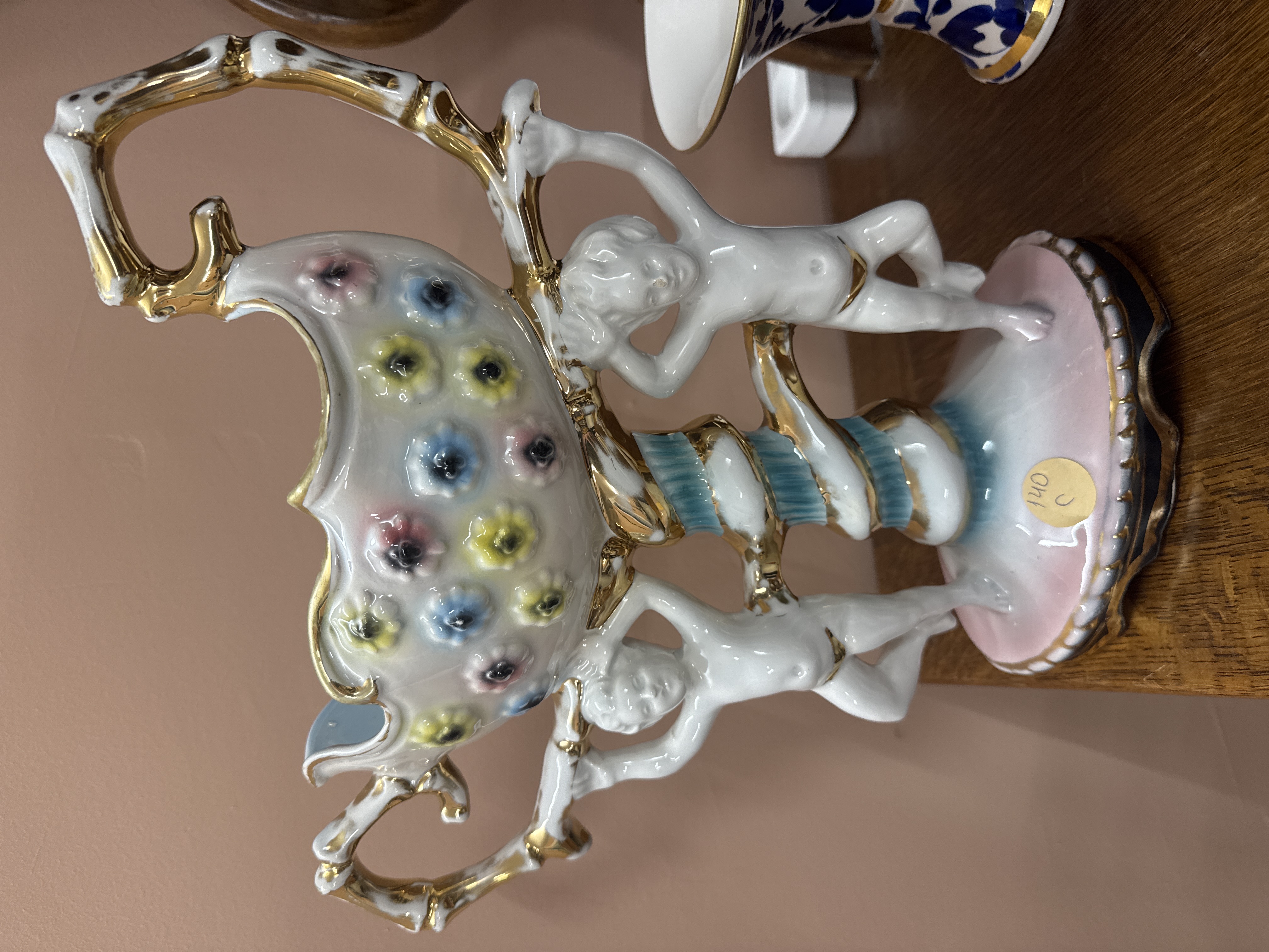 ანგელოზების ვაზა